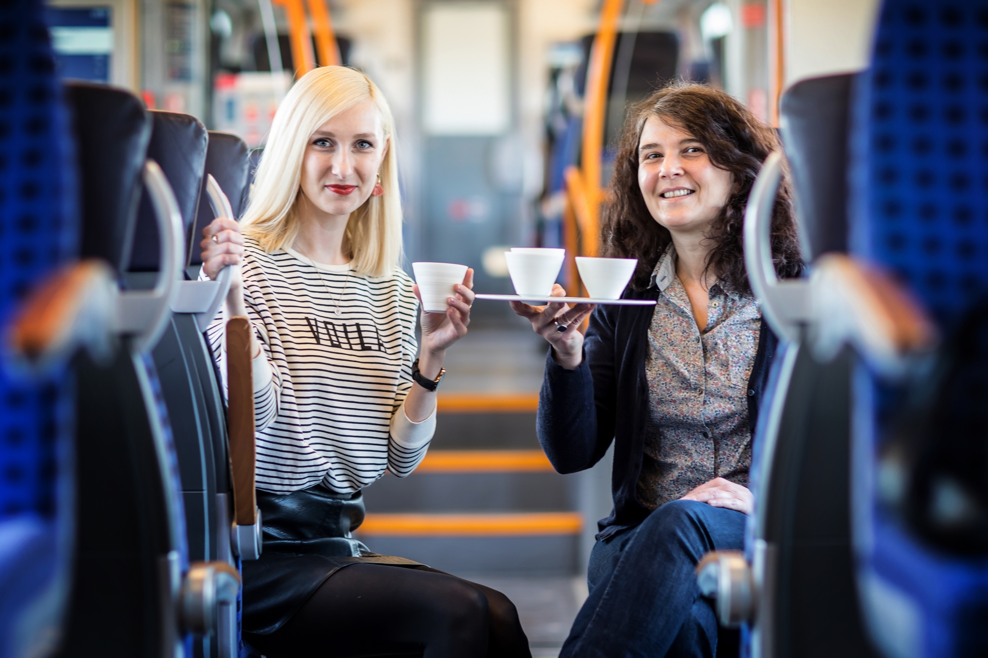 Eine Zugfahrt mit Susan Heise, Prozellankünstlerin aus Leipzig